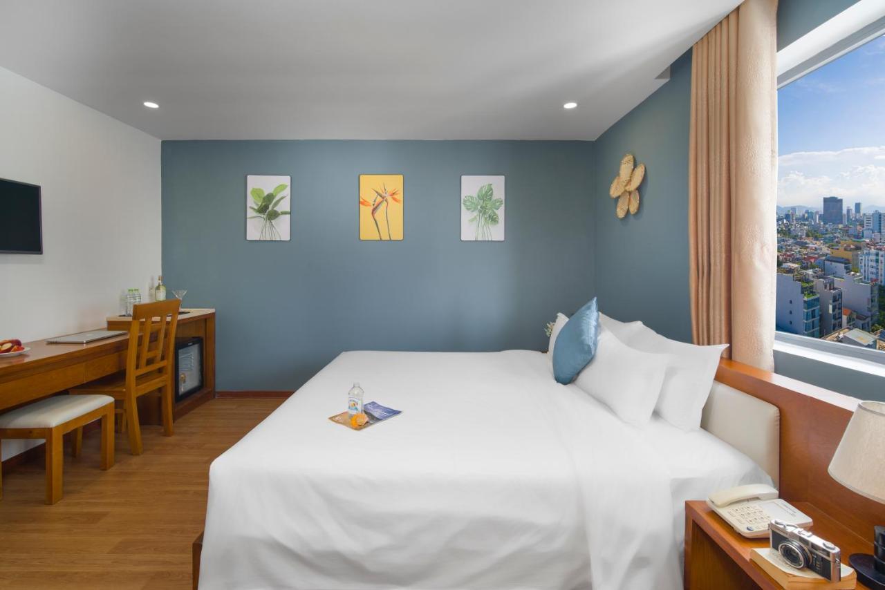 Merry Land Hotel Da Nang Exterior photo