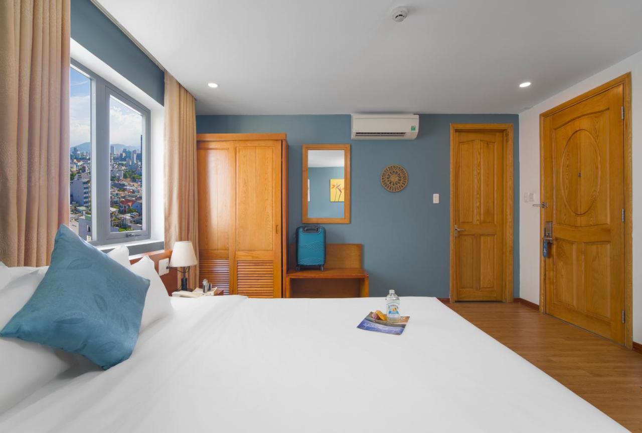 Merry Land Hotel Da Nang Exterior photo